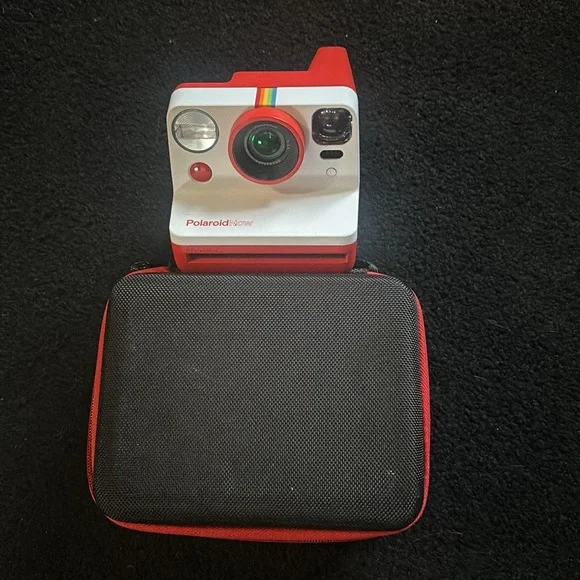 Polaroid Now with Case - Picture 7 of 8
